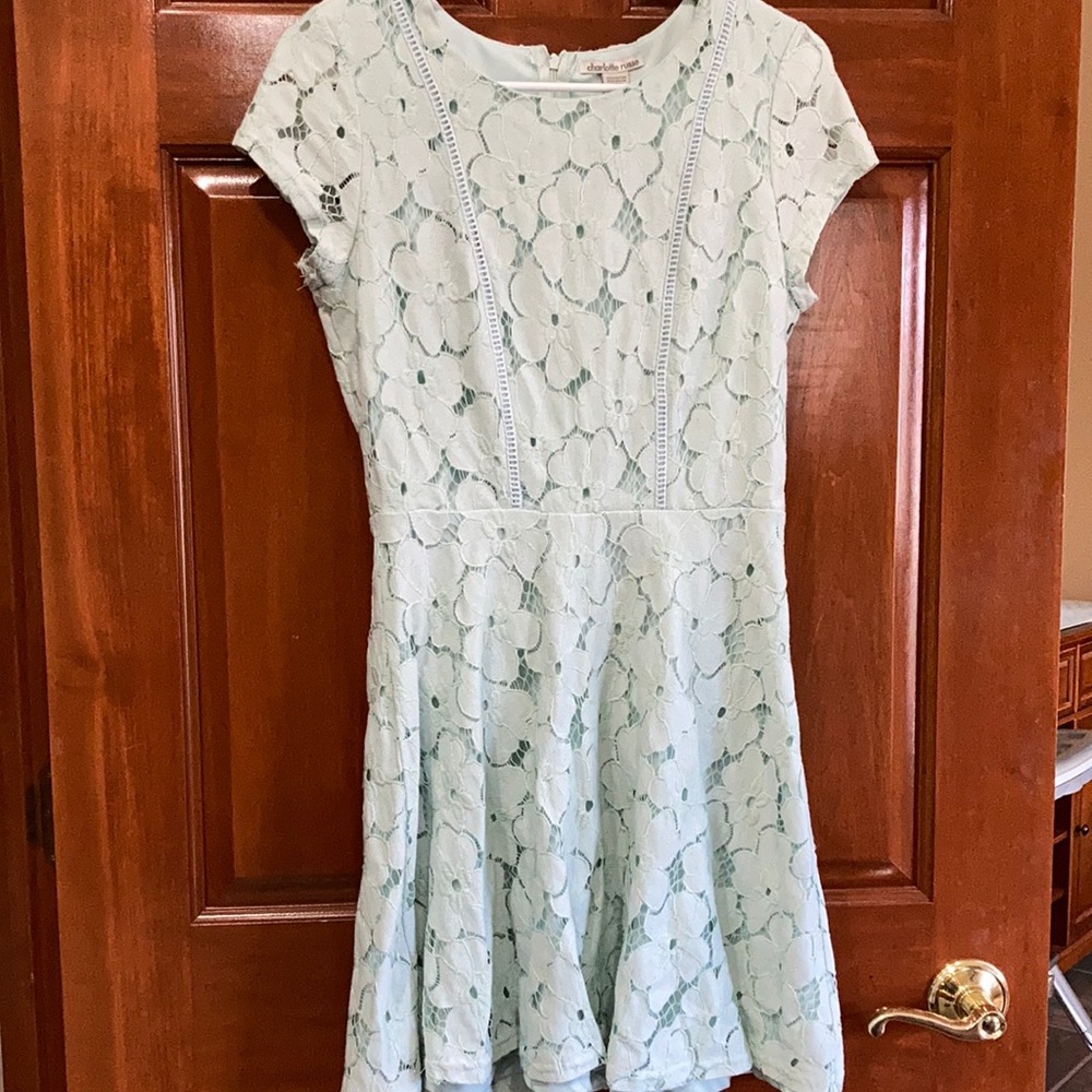 Women’s dress